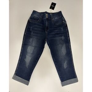 NWT Flamingals Capri Jeans Size M Distressed Blue Demin Spandex